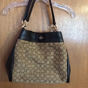 💯Coach Lexy Signature Khaki Handbag for $90